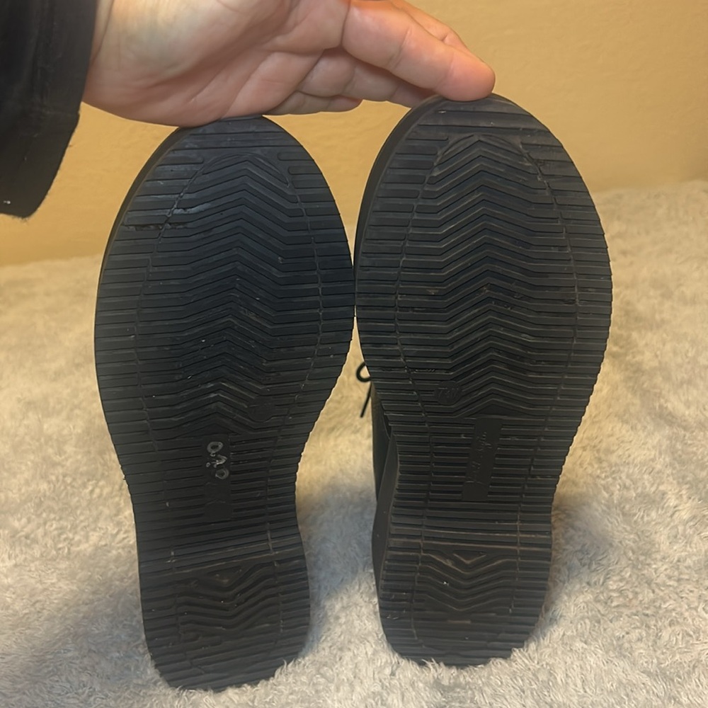Like New!!Kendall & Kyle Women’s Hunt2 Combat Boots Black ,Size 7.5M - Picture 10 of 16